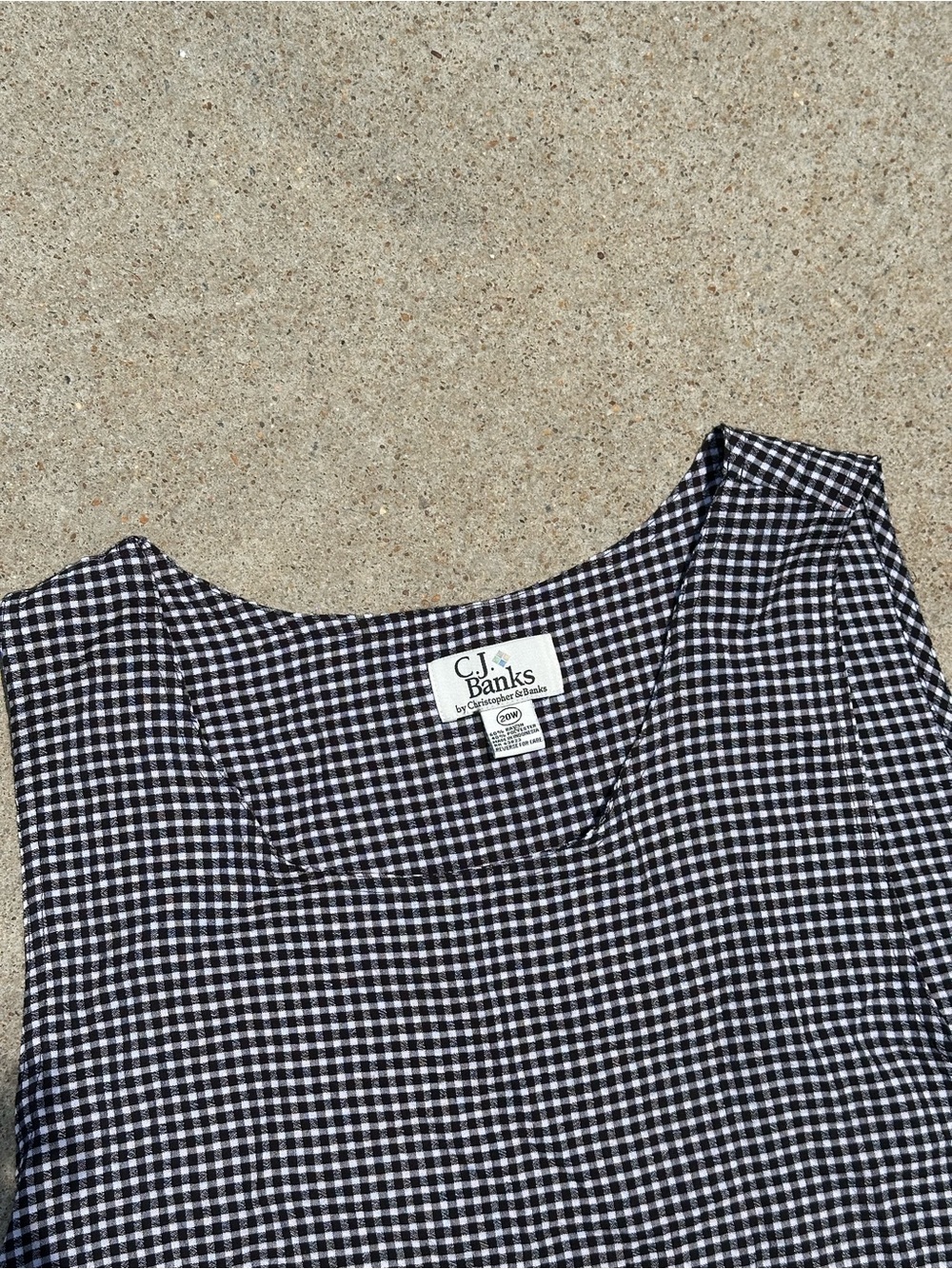 Gingham Sleeveless Shift Dress in Black & White, Maxi - Picture 2 of 4